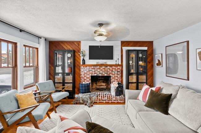 Photo - 1120 W Broadway Unit #1