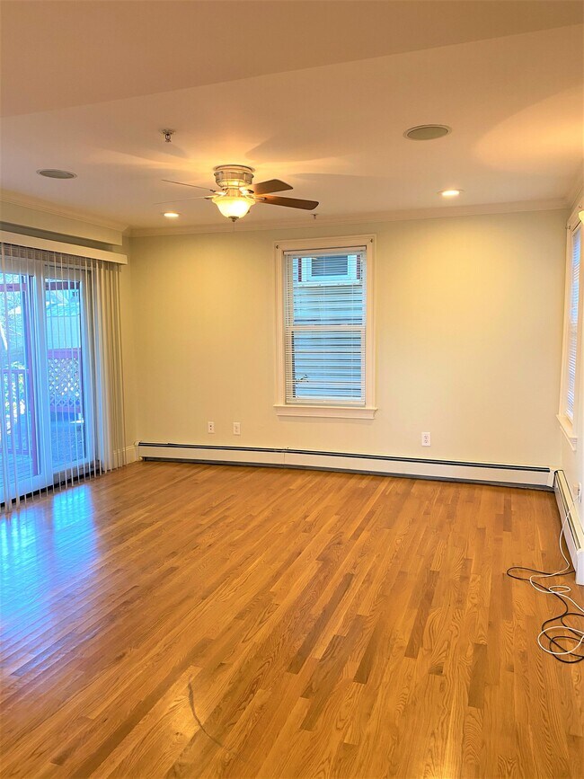 Photo - 114 Chestnut Ave