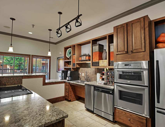 Building Photo - 12601 Galleria Cir Unit 147.2 Rental