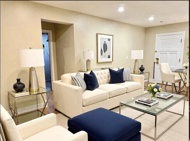 Photo - Exquisitely Renovated 4Bed Near BU and Lon...