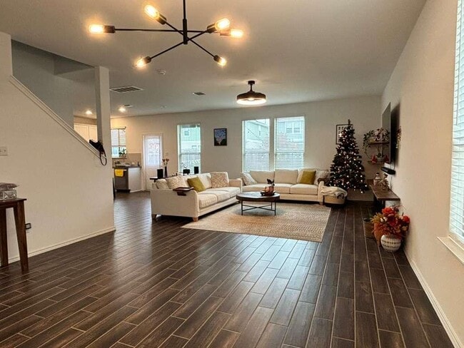 Photo - 1512 Hope Rnch Rd