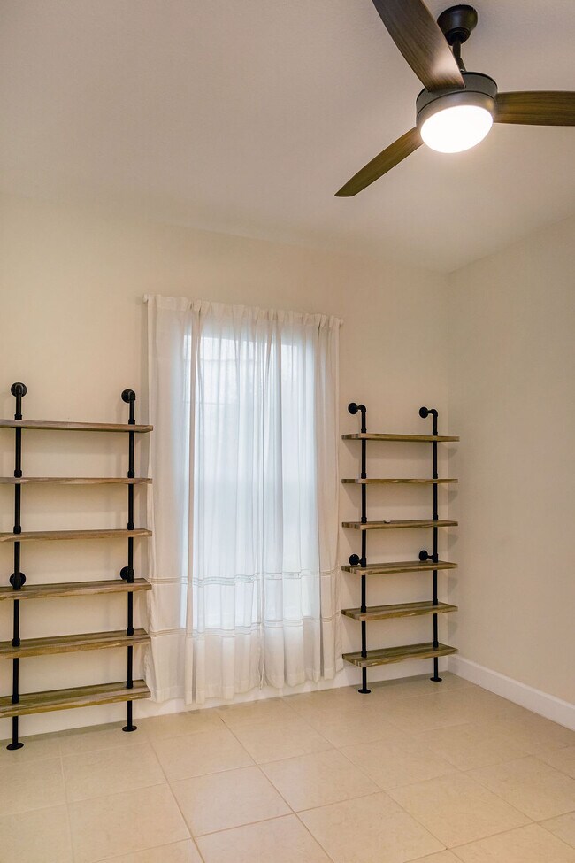 Photo - 15323 Goldfinch Cir