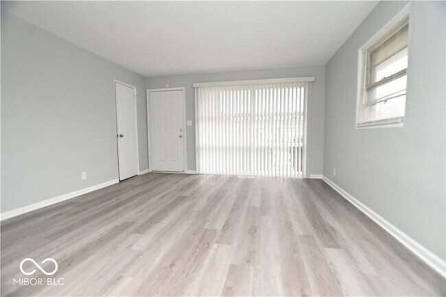 Photo - 5820 E 40th St