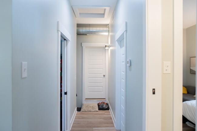 Photo - 802 Bridge St NW