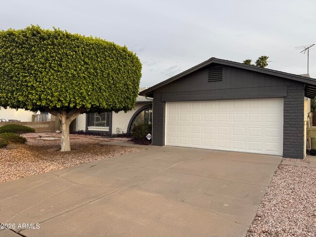 Photo - 5817 W Tierra Buena Ln