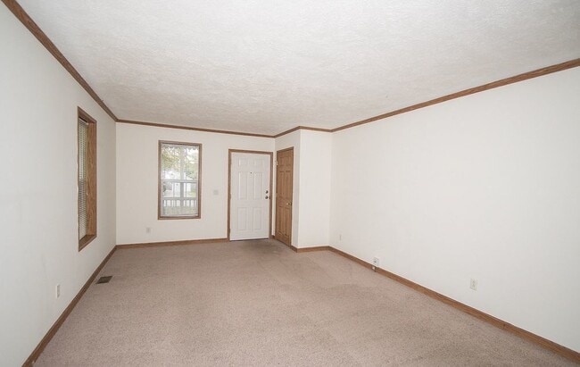 Photo - 11845 Center St