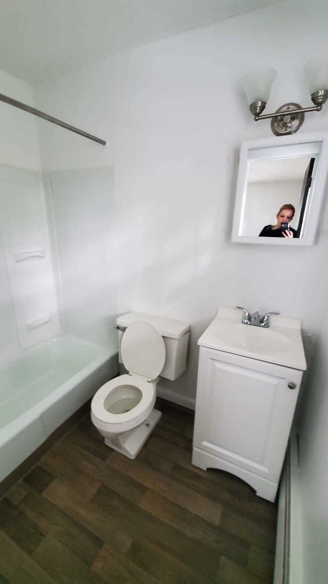 Photo - Bristol Apartments