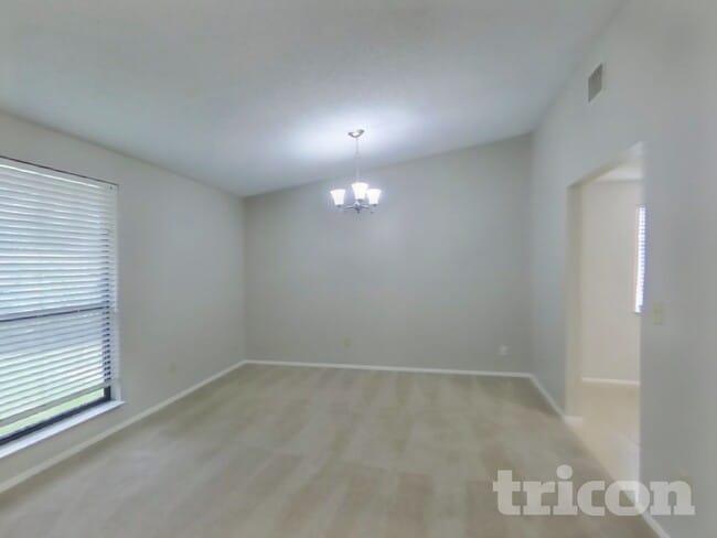 Photo - 8338 Knotts Landing Dr E