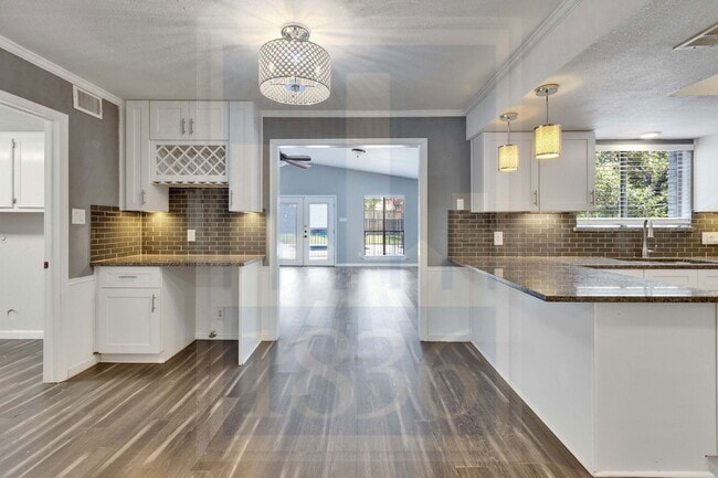 Photo - 11301 Taterwood Dr