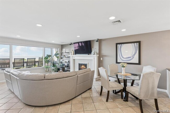 623 Oceanfront Unit A