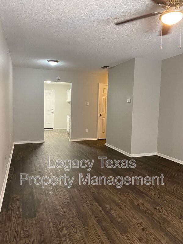 Photo - 1302 Berry Dr Unit Apt. B