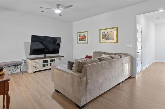 Photo - 229 Dupont Dr