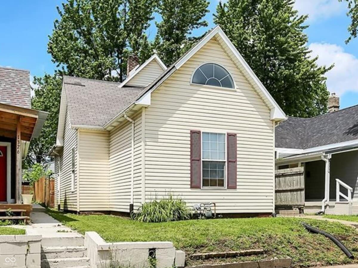 Photo - 1330 E Naomi St