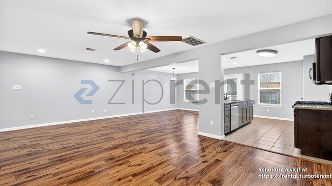 Photo - 15818 Whiteglade Ln