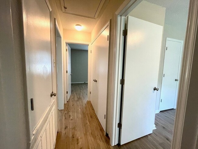 Photo - 01775 Unit 781 Rushmeade Road - Left Side