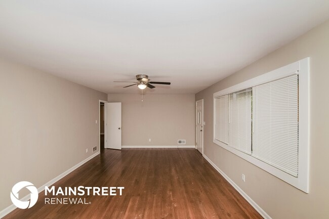 Photo - 428 18th Ct NW