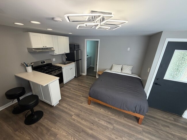 5040 W Lake Rd Unit 10