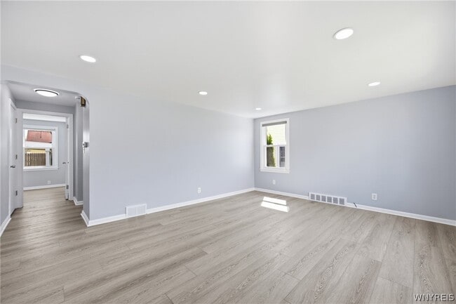 Photo - 1257 Brighton Rd