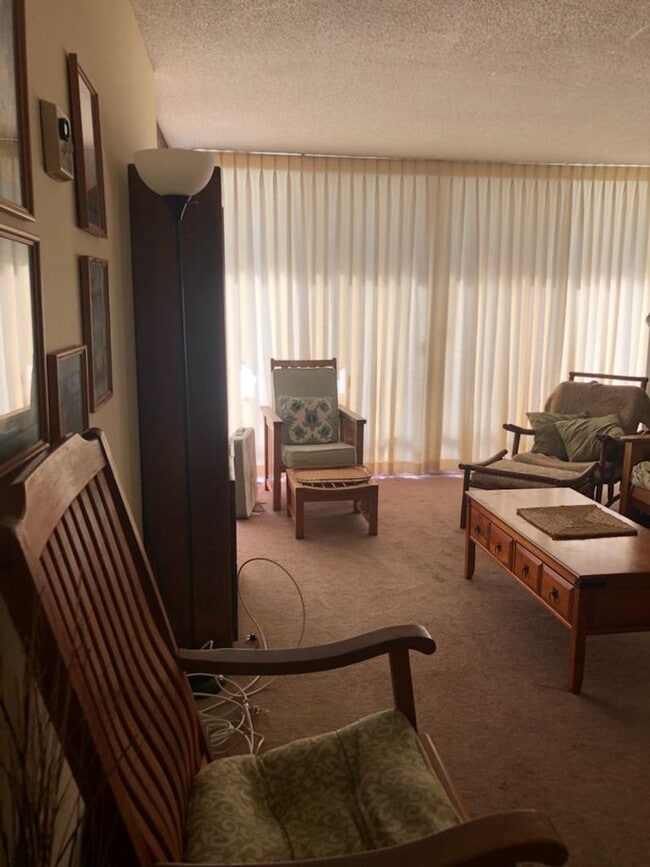 Building Photo - 84-770-770 Kili Dr Rental