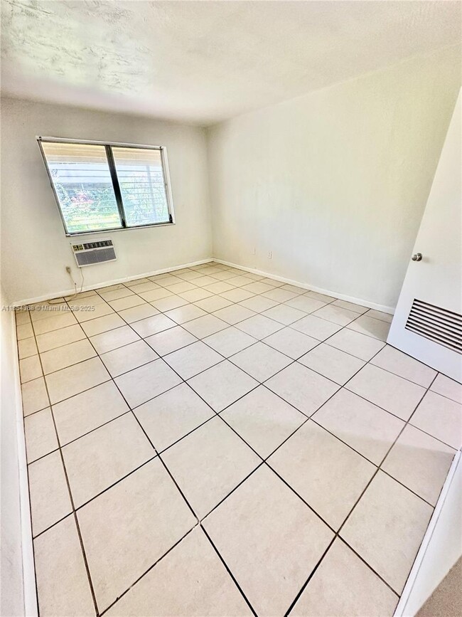 Photo - 30 Park Dr Unit A12