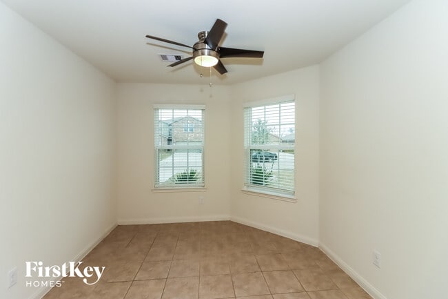 Photo - 2301 Starboard Sail