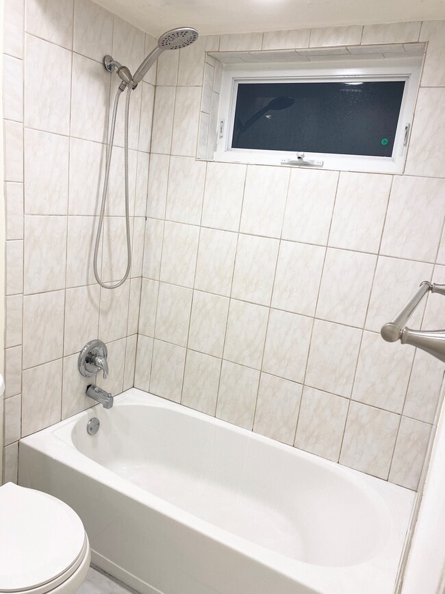 Photo - 3901 NE 5th Ave Unit B