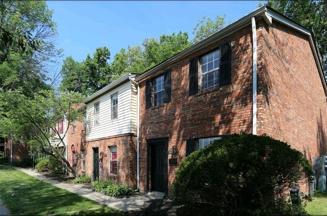 Walnut Creek Townhomes - Walnut Creek Townhomes