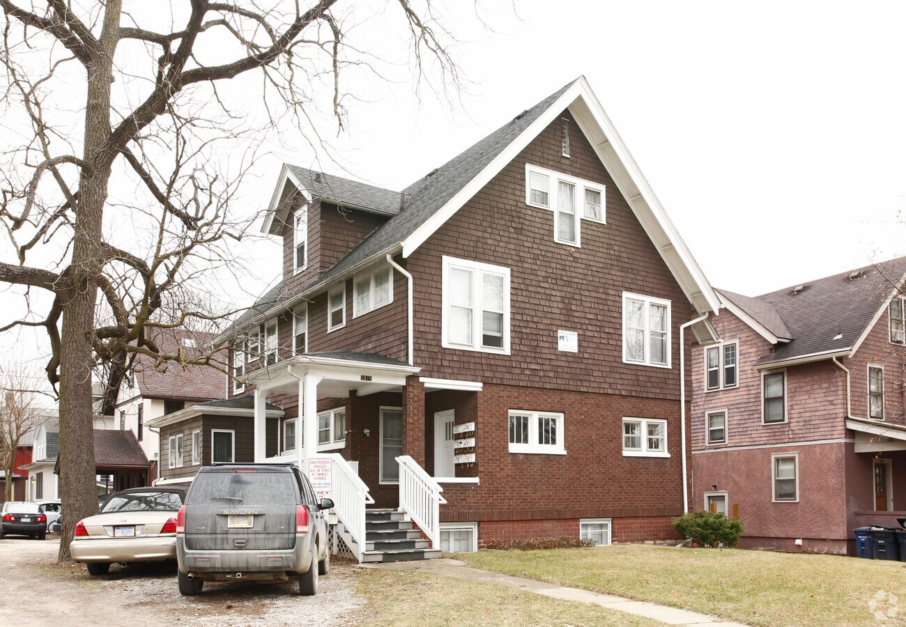 Primary Photo - 1015 Church St