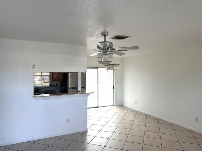 Photo - Cute 3 Bedroom, 1.5 Bathroom Home for Rent.