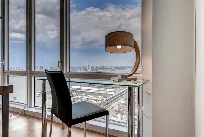 Photo - 605 W 42nd St Unit ID1016413P