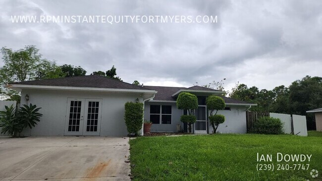 Building Photo - Large home offers  3 to 4 -Bedroom 3 baths