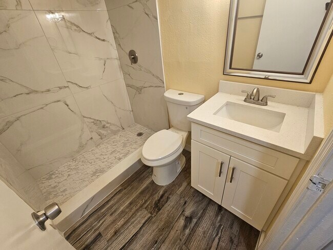 Photo - 2035 Alpine Rd