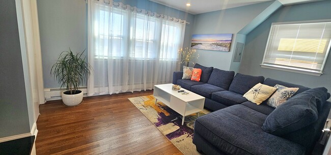 Building Photo - 254 Sherman Ave Unit 3 Rental