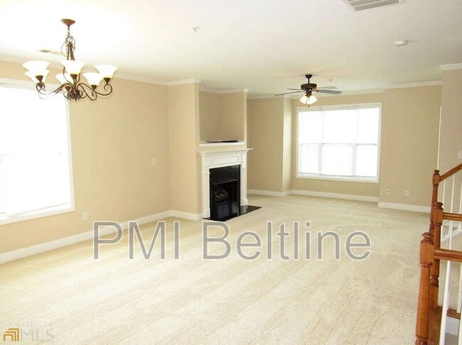Photo - 506 Williamson St SE