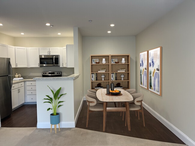 kitchen/dining area