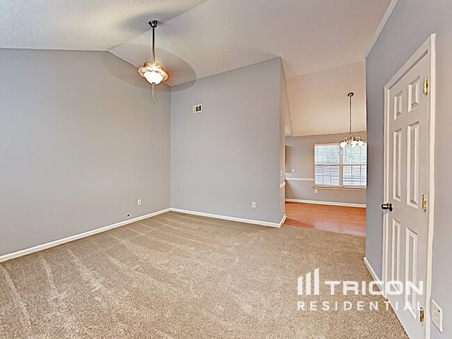 Photo - 6030 Crooked Creek Dr.