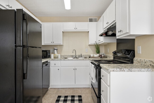 1BR, 1BA - 673SF - Kitchen