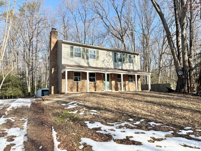 Building Photo - 1.8 acres in Stafford  - Lovely Colonial Rental