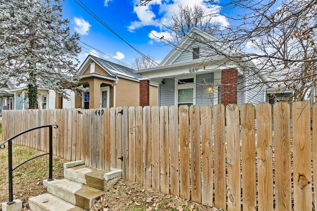 Photo - 449 E Brandeis Ave