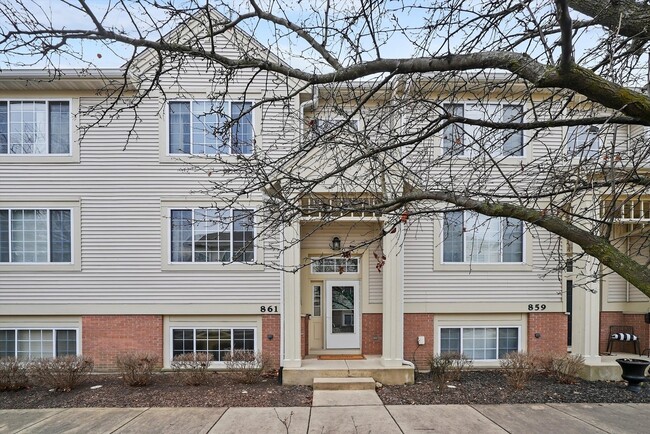 Building Photo - 861 Pheasant Trail