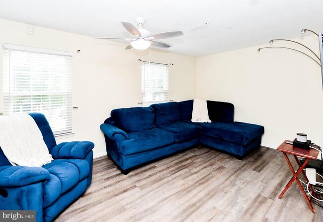 Photo - 1401 Deep Gorge Ct