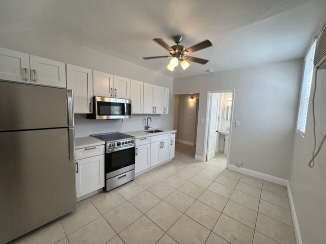 Photo - 1555 Harrison Street