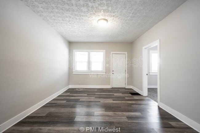 Photo - 729 N Bosart Ave