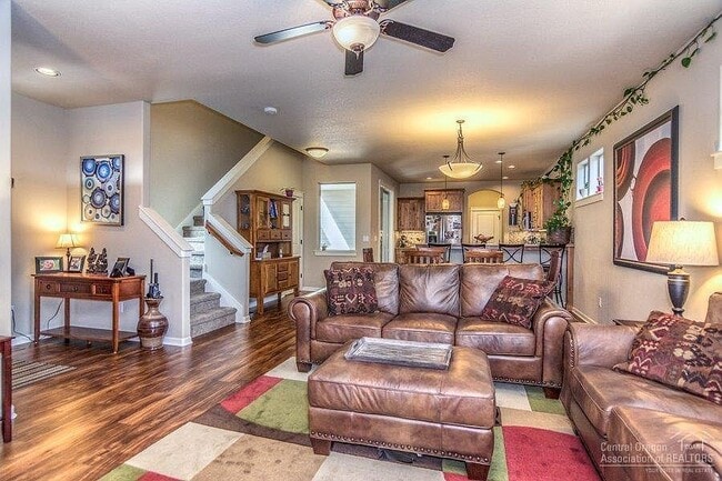 Photo - 20758 NE Sierra Dr