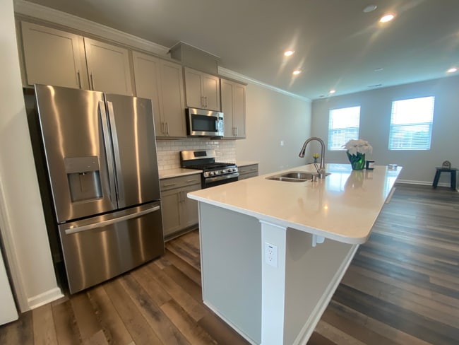 Photo - Room in Townhome on Kasota Ln