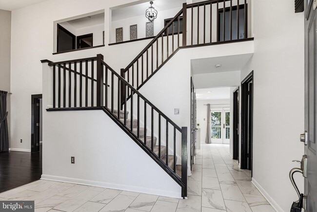 Photo - 6103 Triangle Dr