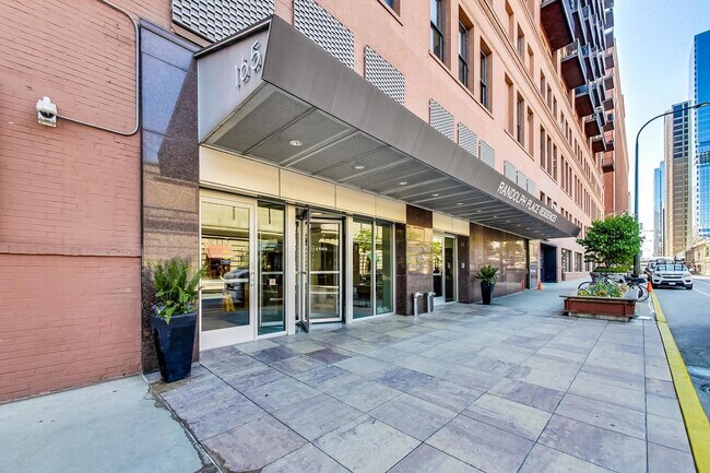 Photo - 165 N Canal St Unit 1430