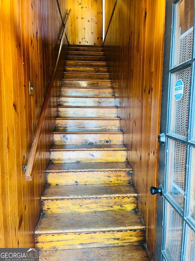 Photo - 406 E Main St