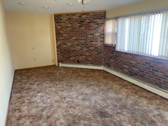 Photo - 18 Clearview Ave