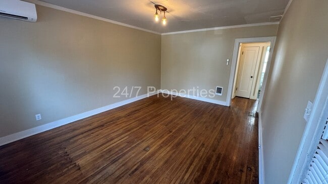 Photo - Vintage 1BD/1BA - Hawthorne/Belmont! Unit 2912